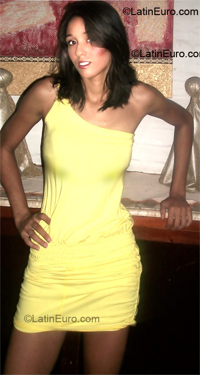 Date this foxy Brazil girl Amanda from Ceara BR5360
