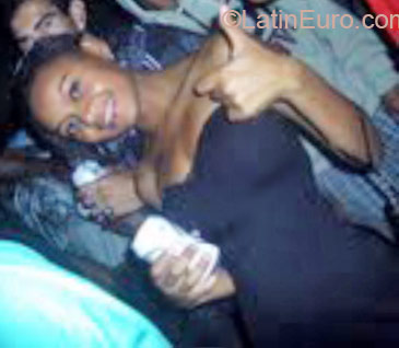 Date this hot Brazil girl Vanubia from Rio De Janeiro BR5386