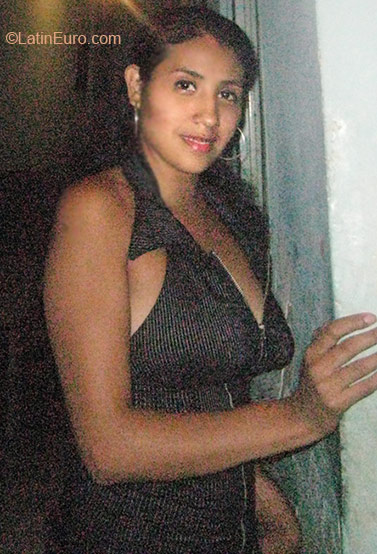 Date this sultry Colombia girl Taliana from Barranquilla CO7097