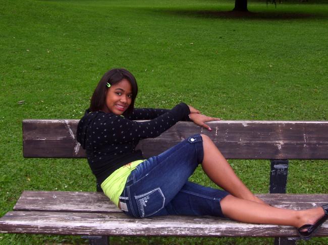 Date this lovely United States girl Ubgil from Mn US9921
