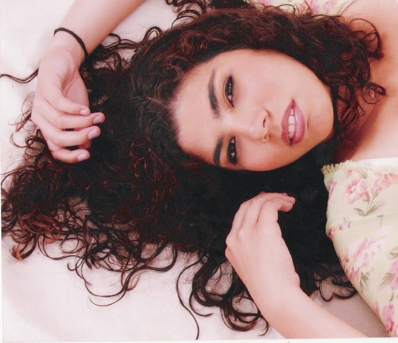 Date this foxy Brazil girl Suelen from Fortaleza BR5433