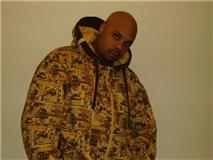 Date this good-looking United States man Damian from Philadelphia US9979
