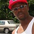 Date this good-looking United States man Deshon from Louisville US9996