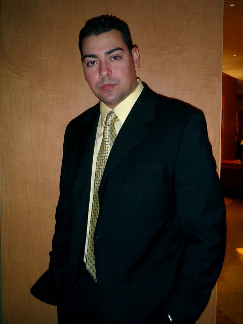 Date this attractive United States man Andrediaz from Chicago US10059