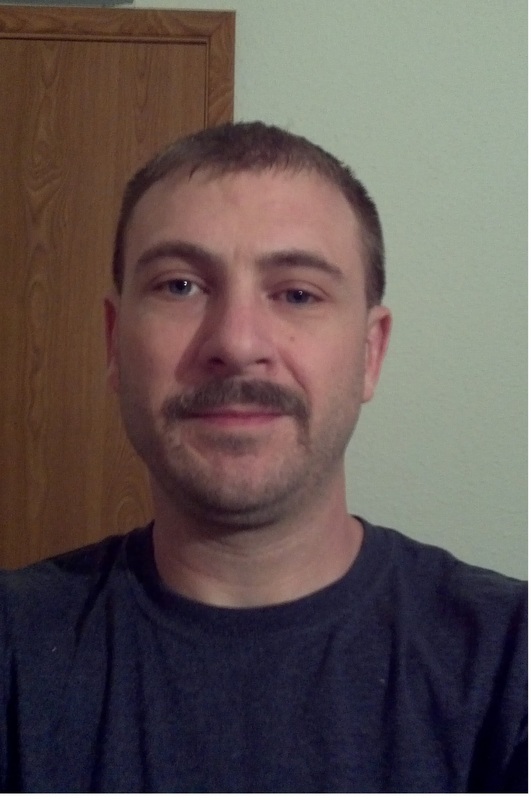 Date this fun United States man X2150x from cottage grove US10063