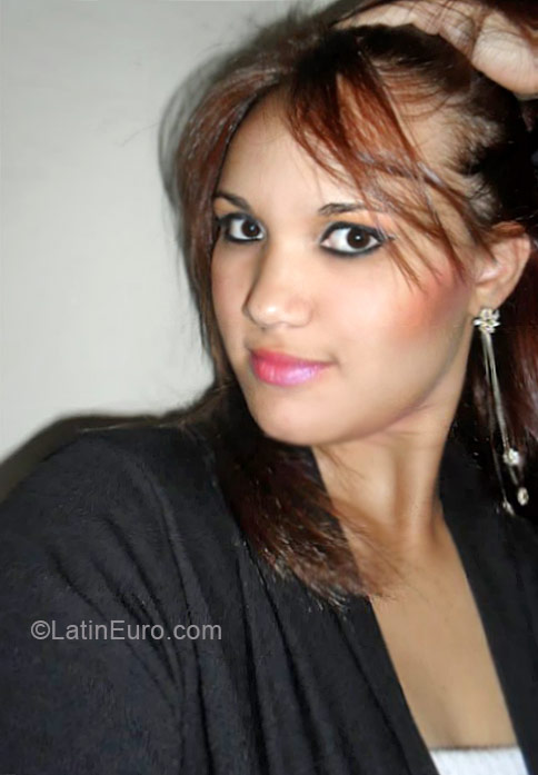 Date this hard body Brazil girl Gleiciene from Belo Horizonte BR5497