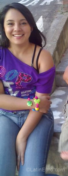 Date this young Colombia girl Leidy from Medellin CO7184