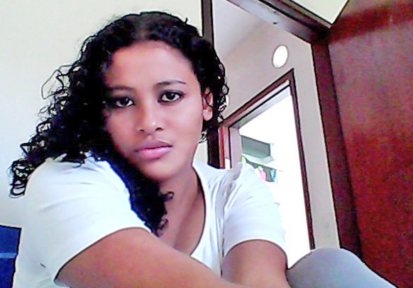 Date this funny Brazil girl Araceli from Jaragua Do Sul BR5529