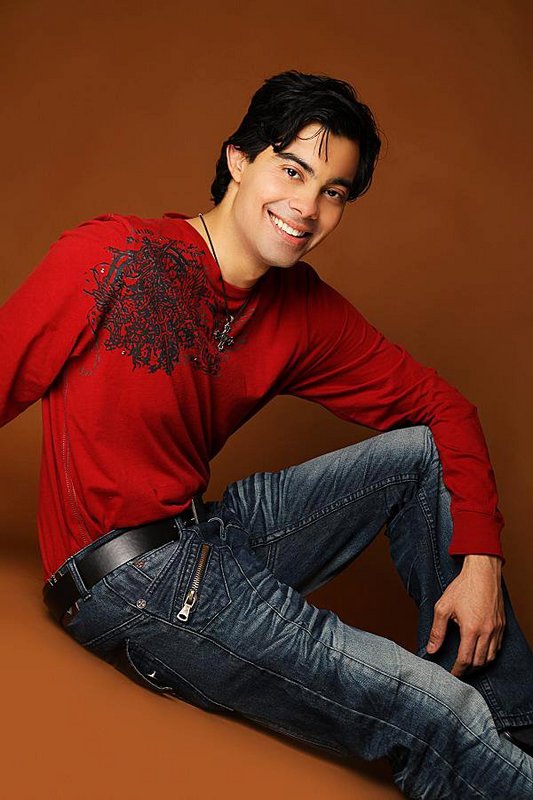 Date this nice looking United States man Ricardo from St Louis US10177