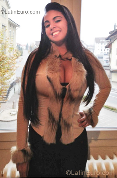 Date this young Brazil girl Naihana from Goiania BR6018