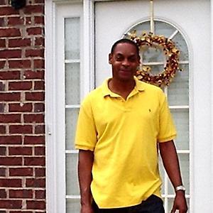 Date this exotic United States man CROWN from Ellenwood US10278