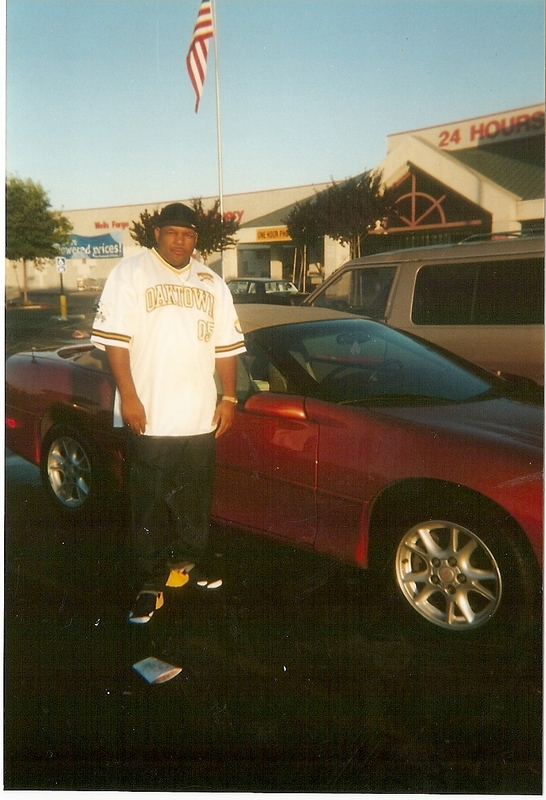 Date this charming United States man Larcel from Any Country US10291