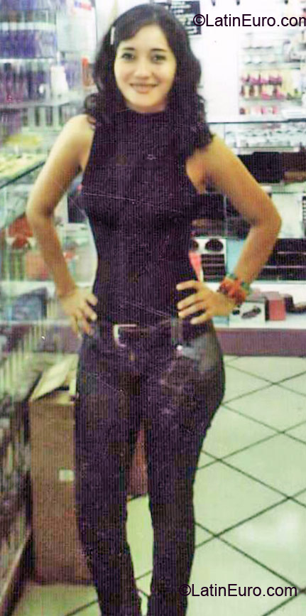 Date this passionate Mexico girl Nena from Villahermosa MX348