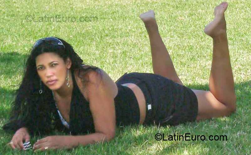Date this georgeous Brazil girl Silvania from Aracruz BR5600
