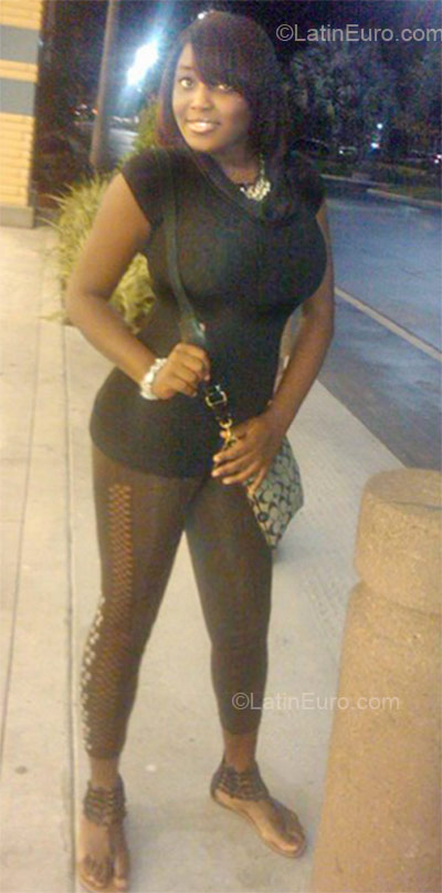 Date this nice looking United States girl La from West Palm Beach DO7980