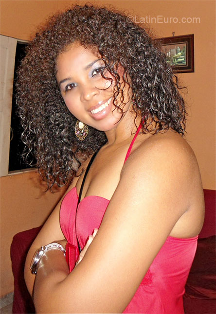 Date this hard body Brazil girl Lucia from Macapa BR5637