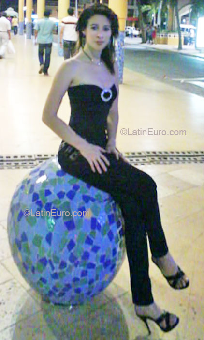 Date this passionate Colombia girl Ana Isabel from Cartagena CO7302