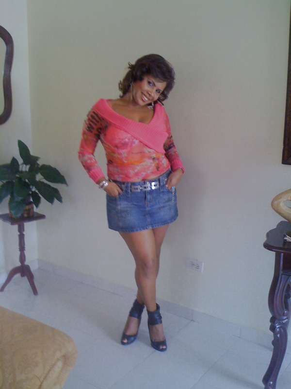 Date this delightful Dominican Republic girl Veronica from República Dominicana DO8084