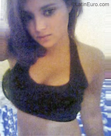 Date this voluptuous Brazil girl Renata from Londrina BR5678
