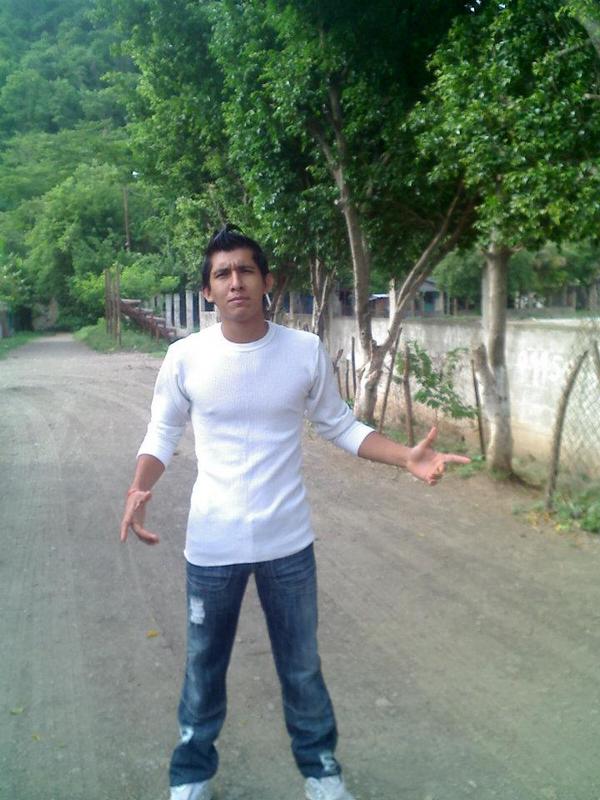 Date this pretty Honduras man Hector Javier P from Villanueva HN343