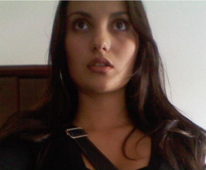 Date this charming Colombia girl Estefania from Lisboa CO7367