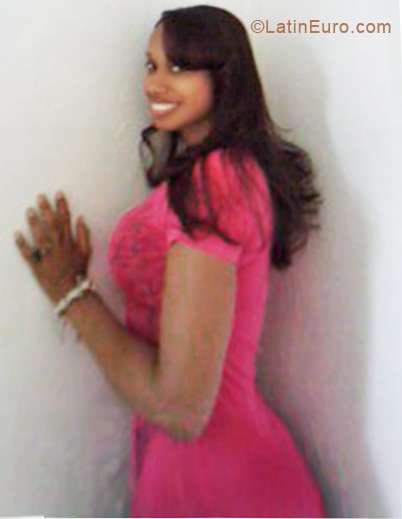 Date this stunning Dominican Republic girl Viagnet from Santiago DO8178
