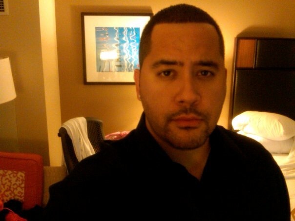 Date this athletic United States man Alejandro from Woodland Hills US10587