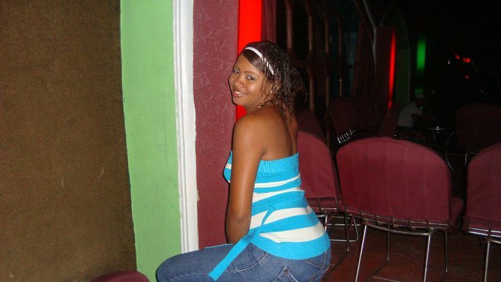 Date this stunning Dominican Republic girl Madelin from Santiago DO8213