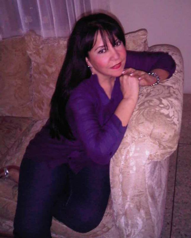 Date this stunning Venezuela girl Cielo from Maracaibo VE71