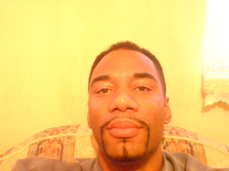 Date this charming United Kingdom man DarrylT from London GB550