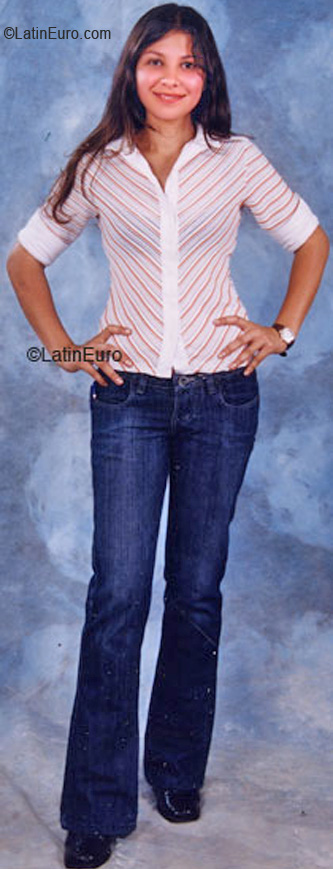 Date this pretty Brazil girl Andreia from GUAPIARA BR5816