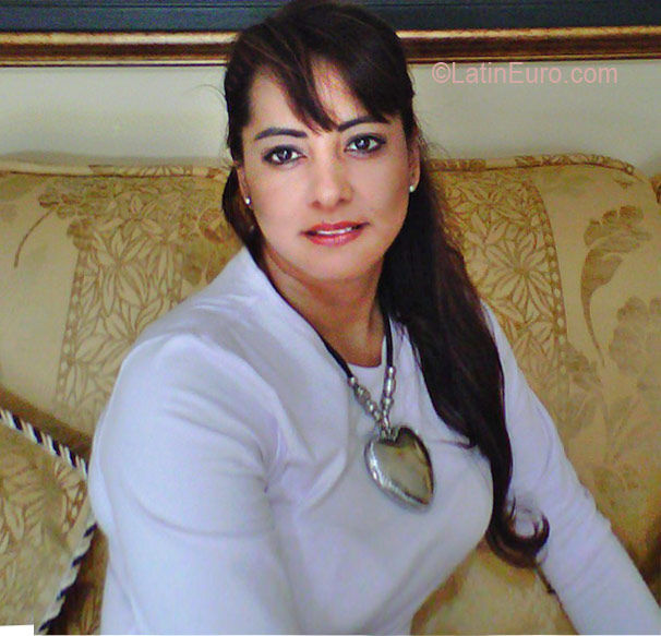 Date this foxy Colombia girl Dianita from Cali CO7434