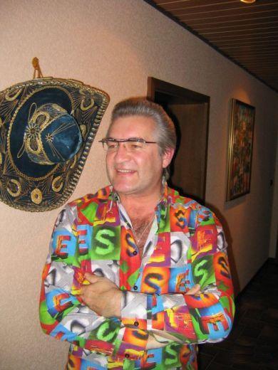 Date this voluptuous United States man Anthony from New York US10717