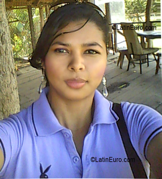 Date this gorgeous Honduras girl Tifany from Tegucigalpa HN354