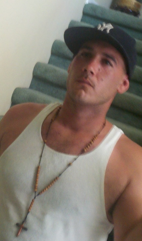 Date this voluptuous United States man Frankie from Elizabeth US10747