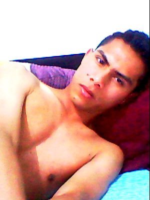Date this charming Colombia man Andrews from Bogota CO7492