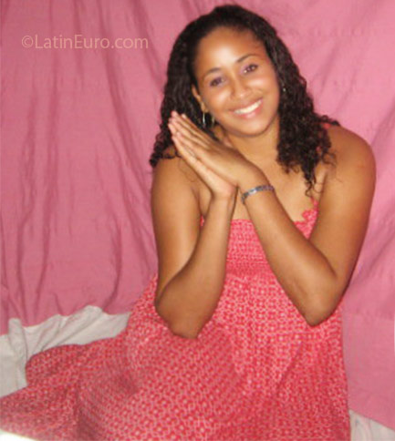 Date this hot Dominican Republic girl Oneidy from Puerto Plata DO8482
