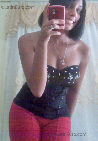 Date this tall Dominican Republic girl Yiraldi from Santo Domingo DO8498