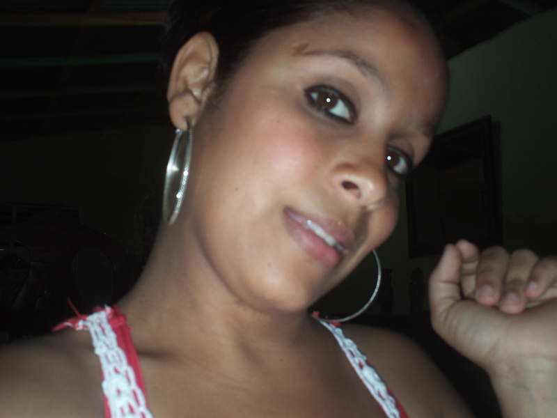 Date this sultry Dominican Republic girl Carolina from Santiago DO8530