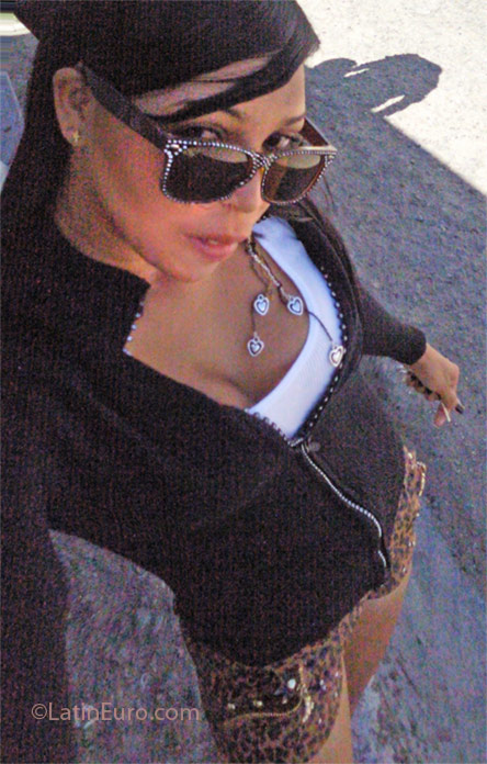 Date this exotic Dominican Republic girl Romery from Maria Trinidad Sanchez DO9200