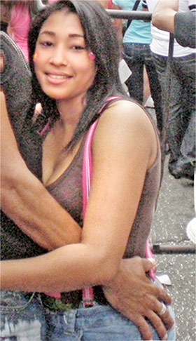 Date this athletic Dominican Republic girl Karina from Santiago DO8556