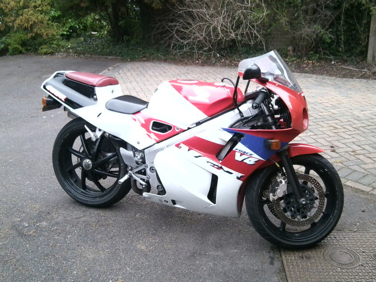 Date this nice looking United Kingdom man Paul from Bournemouth GB559