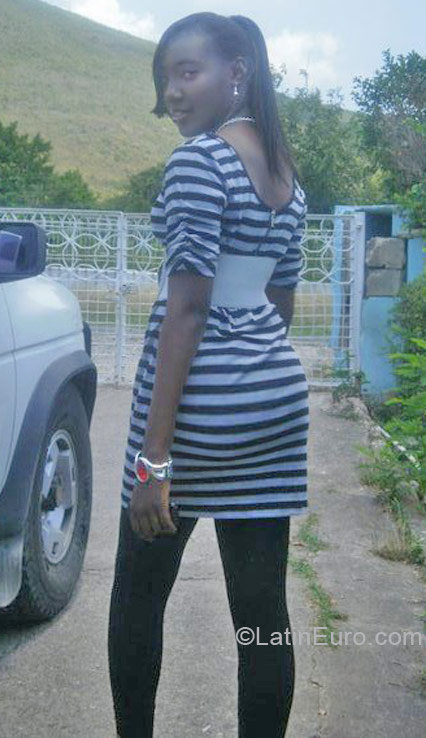 Date this funny Jamaica girl Tiffyan from Kingston JM314