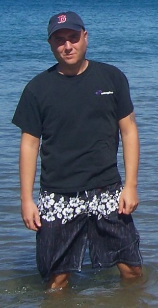 Date this cute United States man Muzikman from Northampton US11037