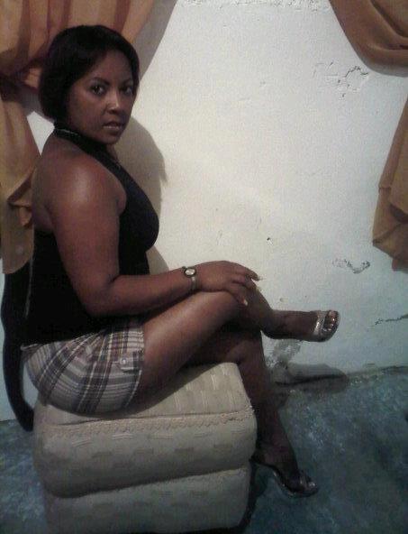 Date this sultry Dominican Republic girl Jasmin from Santiago DO8810