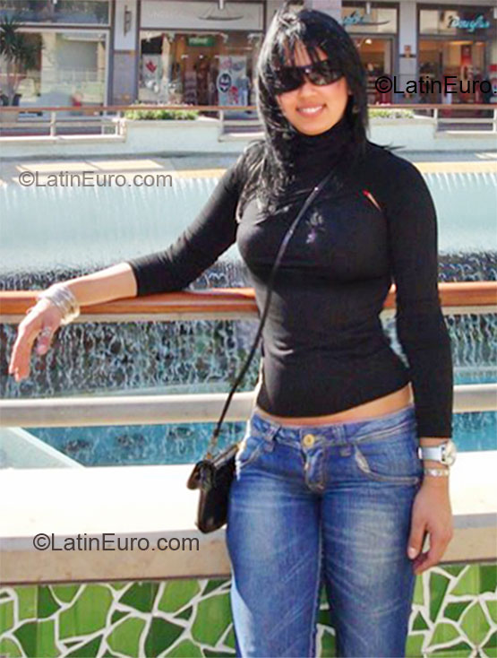 Date this exotic Brazil girl Lorraine from Sao Paulo BR5946