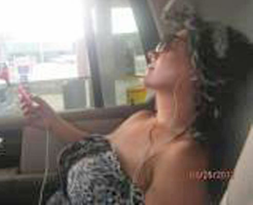 Date this happy Mexico girl Laura from Leon MX371