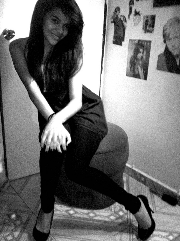 Date this sultry Venezuela girl Rosiels from Valencia VE75