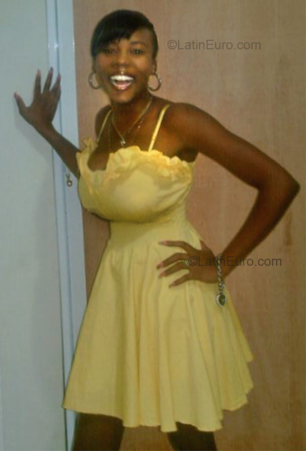 Date this delightful Jamaica girl Denise from Kingston JM327