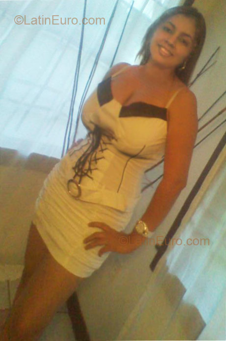 Date this good-looking Honduras girl Melissa from San Pedro Sula HN366